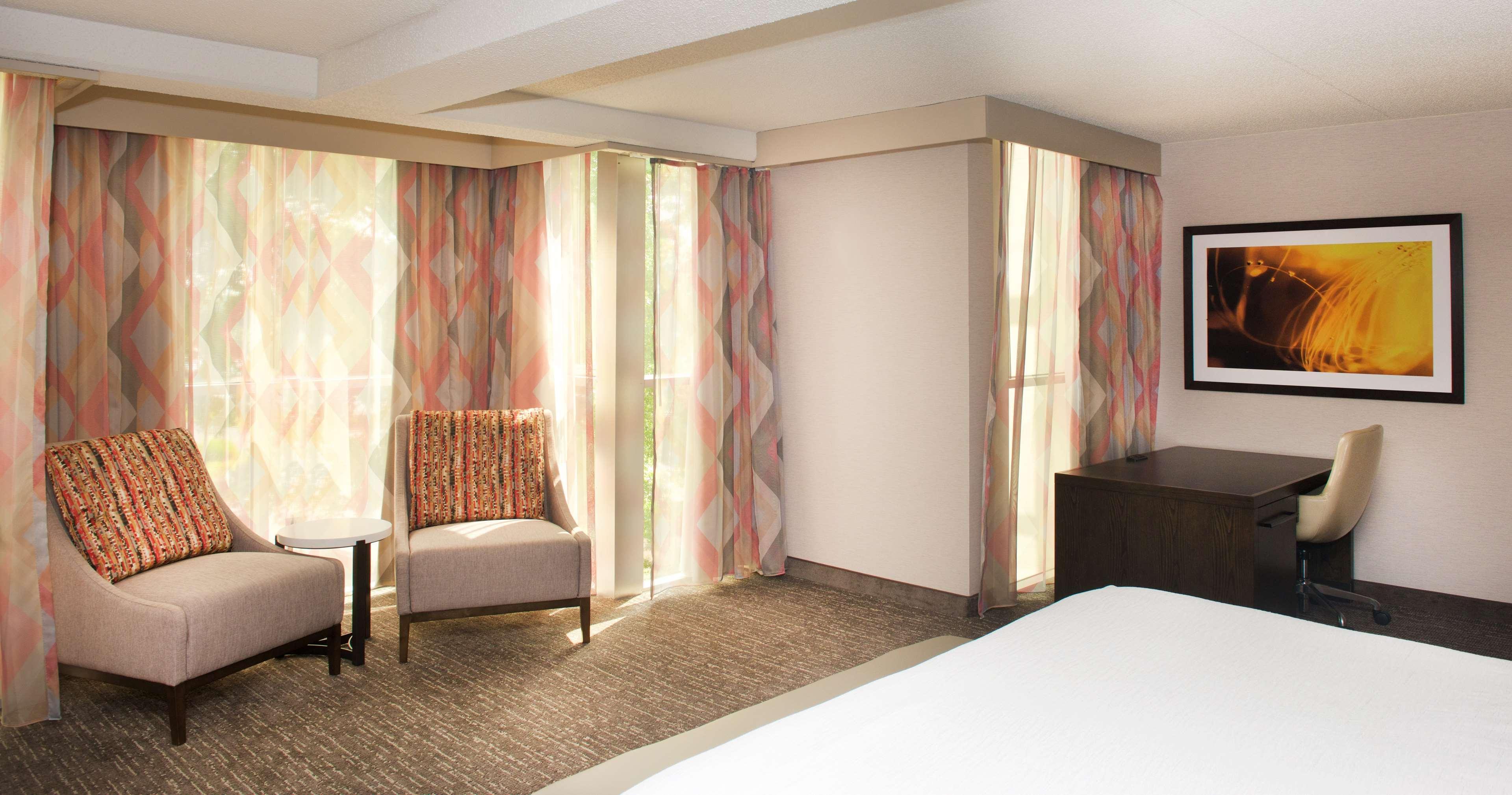 Embassy Suites By Hilton Cincinnati Northeast - Blue Ash Buitenkant foto