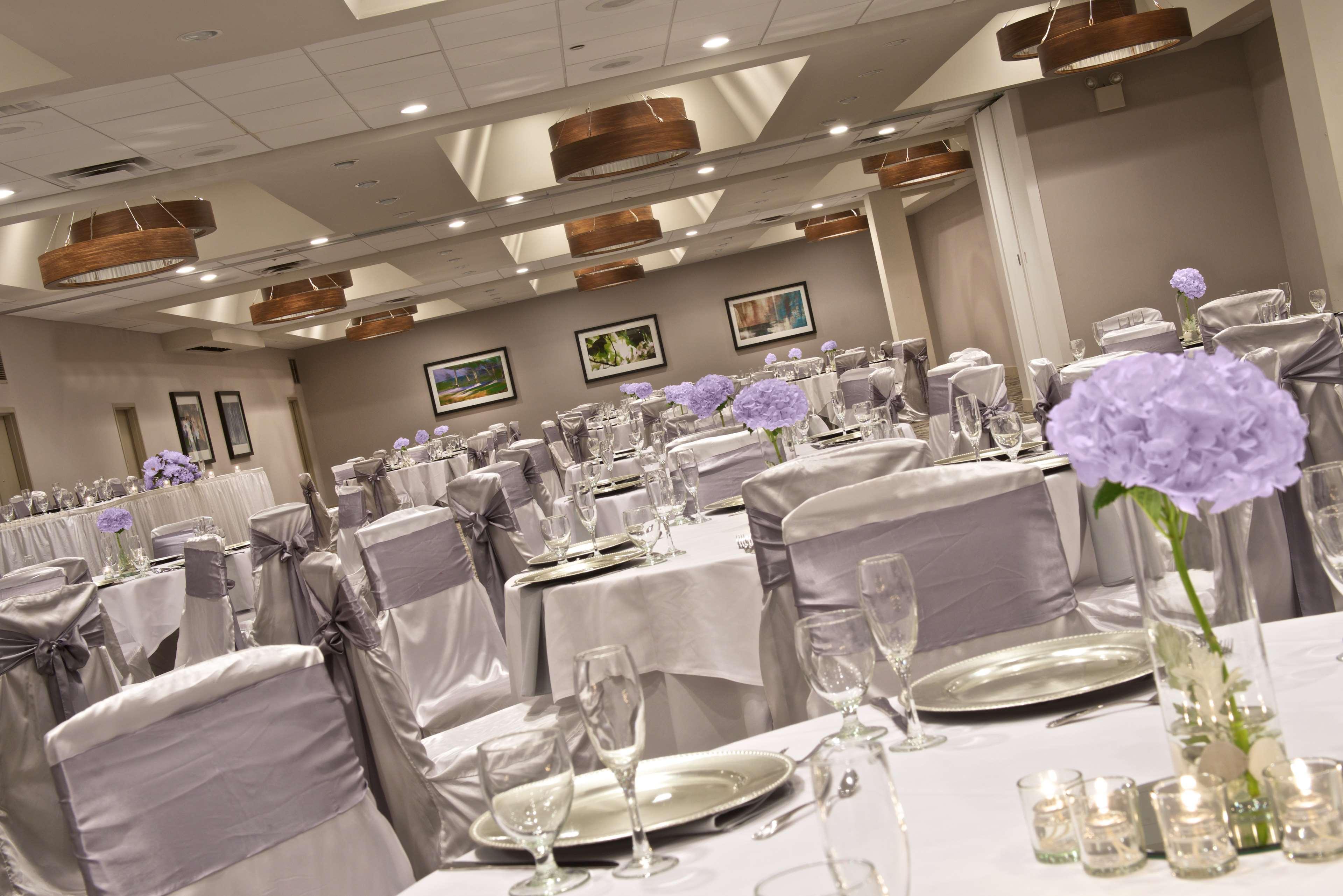 Embassy Suites By Hilton Cincinnati Northeast - Blue Ash Buitenkant foto