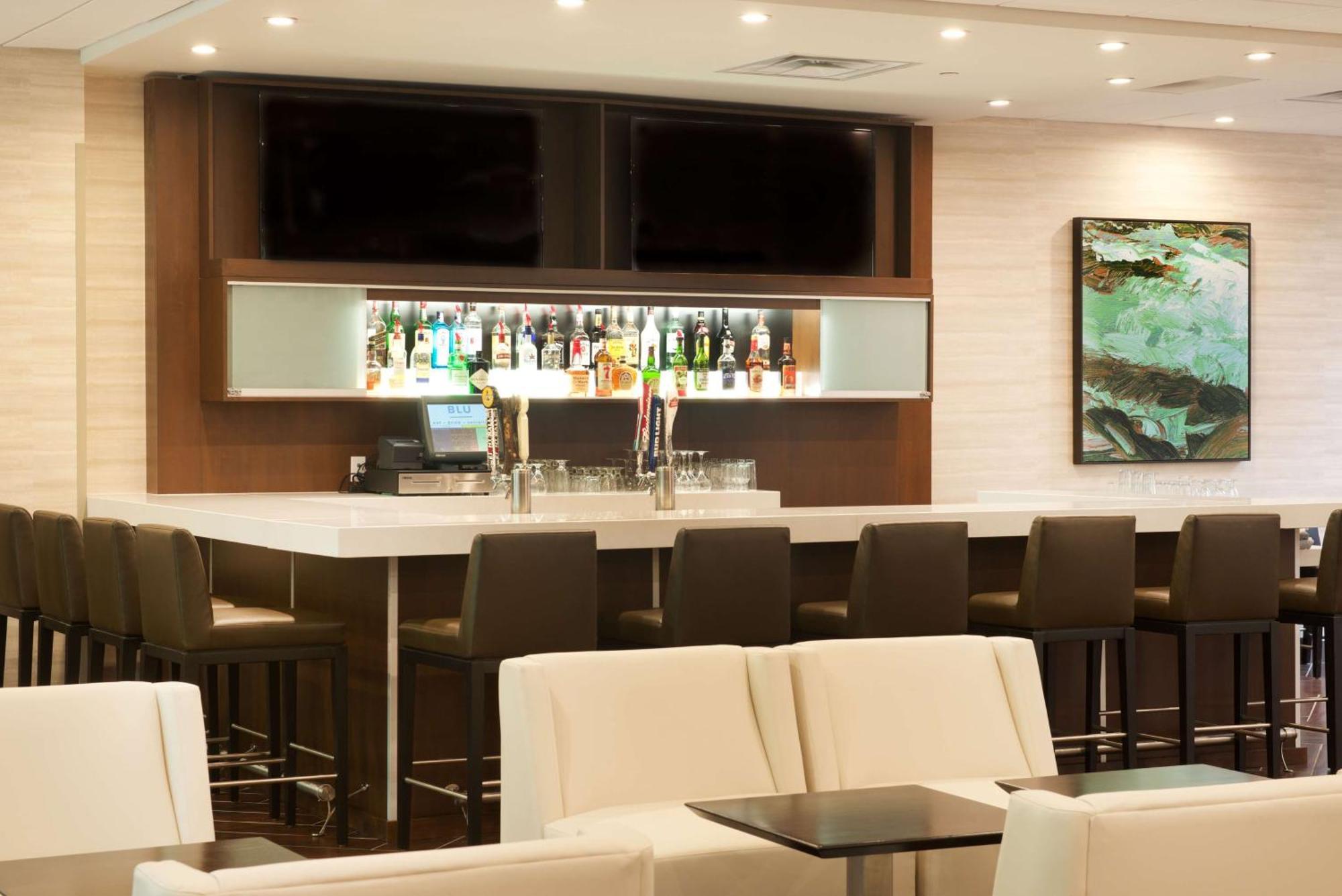 Embassy Suites By Hilton Cincinnati Northeast - Blue Ash Buitenkant foto