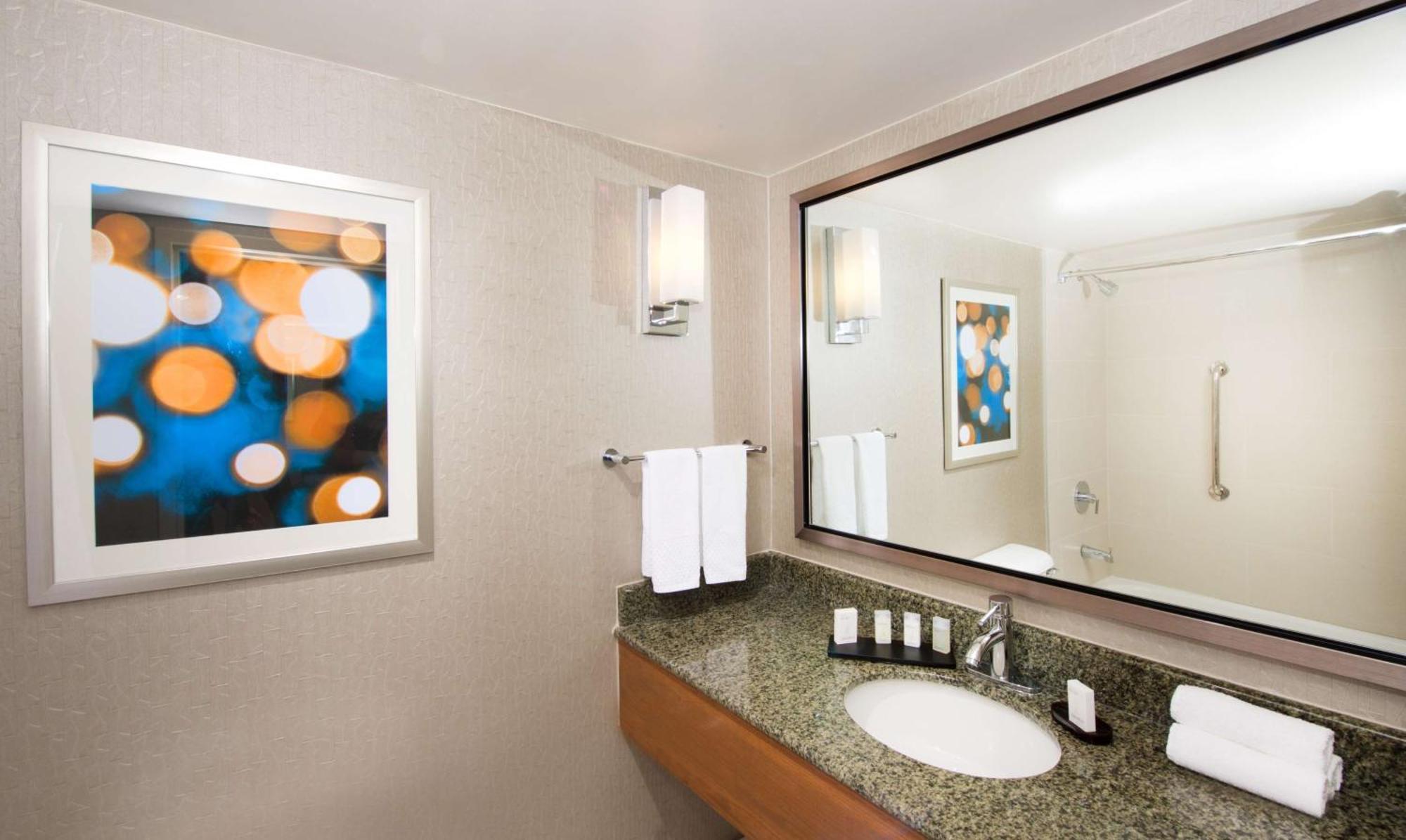Embassy Suites By Hilton Cincinnati Northeast - Blue Ash Buitenkant foto